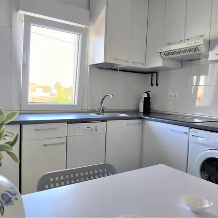 Casucas 1b Apartamento *